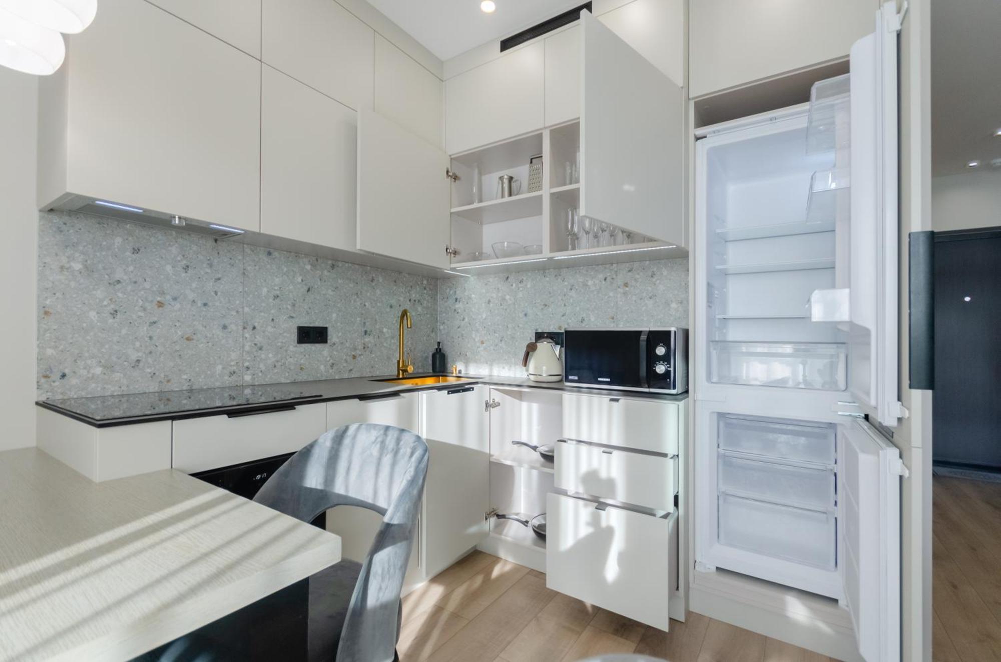 Petrovdom 85-141-122-38 Apartments In The Rc "French Quarter" Kyiv Exterior photo