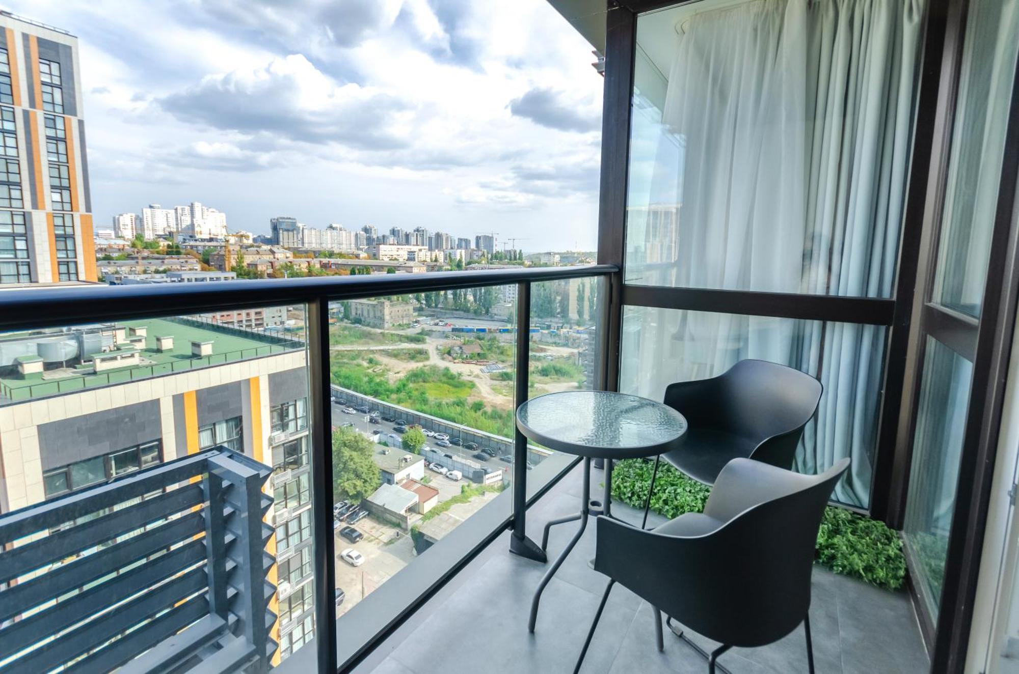 Petrovdom 85-141-122-38 Apartments In The Rc "French Quarter" Kyiv Exterior photo